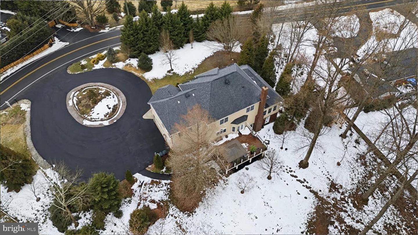 7501 CLIFTON RD, CLIFTON, Virginia 20124, 6 Bedrooms Bedrooms, ,5 BathroomsBathrooms,Residential,For sale,7501 CLIFTON RD,VAFX2287528 MLS # VAFX2287528