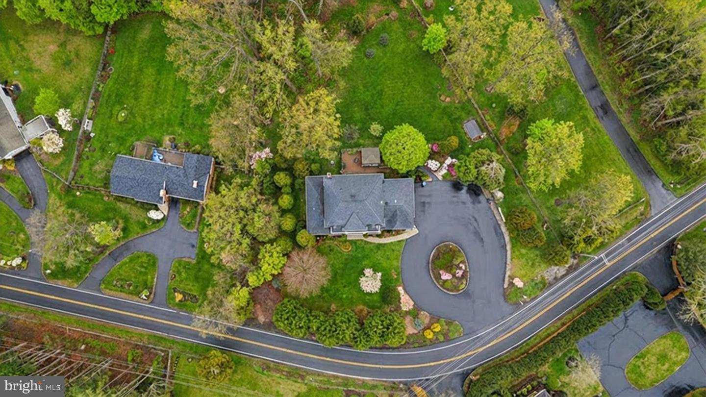 7501 CLIFTON RD, CLIFTON, Virginia 20124, 6 Bedrooms Bedrooms, ,5 BathroomsBathrooms,Residential,For sale,7501 CLIFTON RD,VAFX2287528 MLS # VAFX2287528