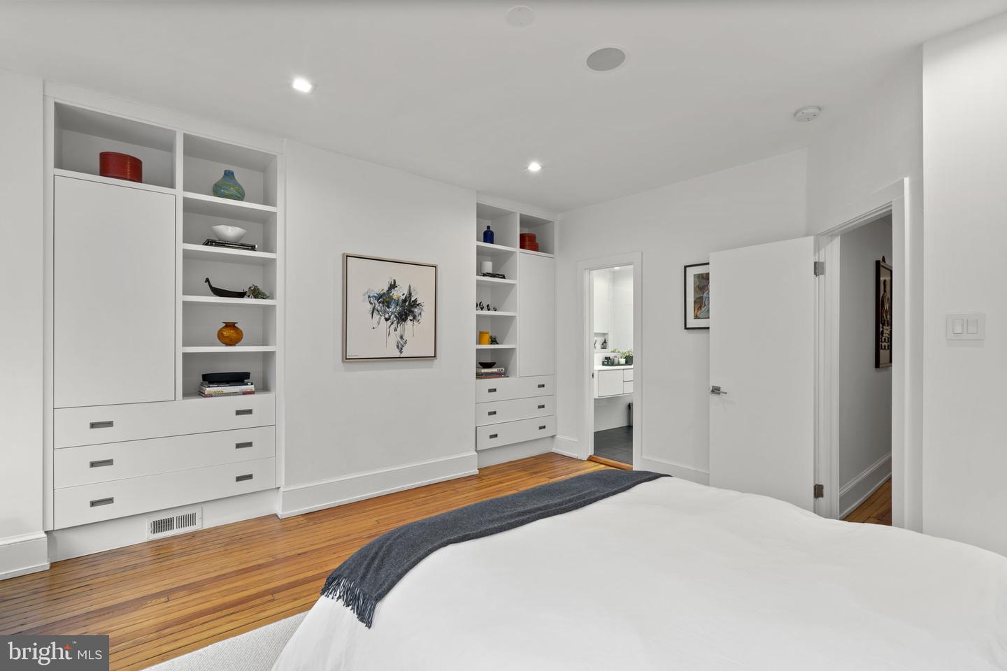 2727 ONTARIO RD NW, WASHINGTON, District Of Columbia 20009, 5 Bedrooms Bedrooms, ,3 BathroomsBathrooms,Residential,For sale,2727 ONTARIO RD NW,DCDC2243214 MLS # DCDC2243214 2727 ONTARIO RD NW, WASHINGTON, District Of Columbia 20009, 5 Bedrooms Bedrooms, ,3 BathroomsBathrooms,Residential,For sale,2727 ONTARIO RD NW,DCDC2243214 MLS # DCDC2243214