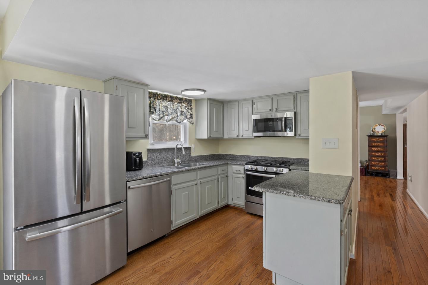 5897 PENACLE CT, WOODBRIDGE, Virginia 22193, 4 Bedrooms Bedrooms, ,2 BathroomsBathrooms,Residential,For sale,5897 PENACLE CT,VAPW2111282 MLS # VAPW2111282