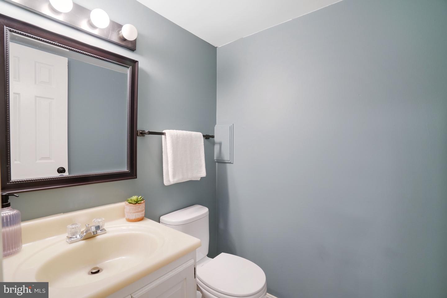 7005 LEESTONE ST, SPRINGFIELD, Virginia 22151, 3 Bedrooms Bedrooms, ,2 BathroomsBathrooms,Residential,For sale,7005 LEESTONE ST,VAFX2287648 MLS # VAFX2287648