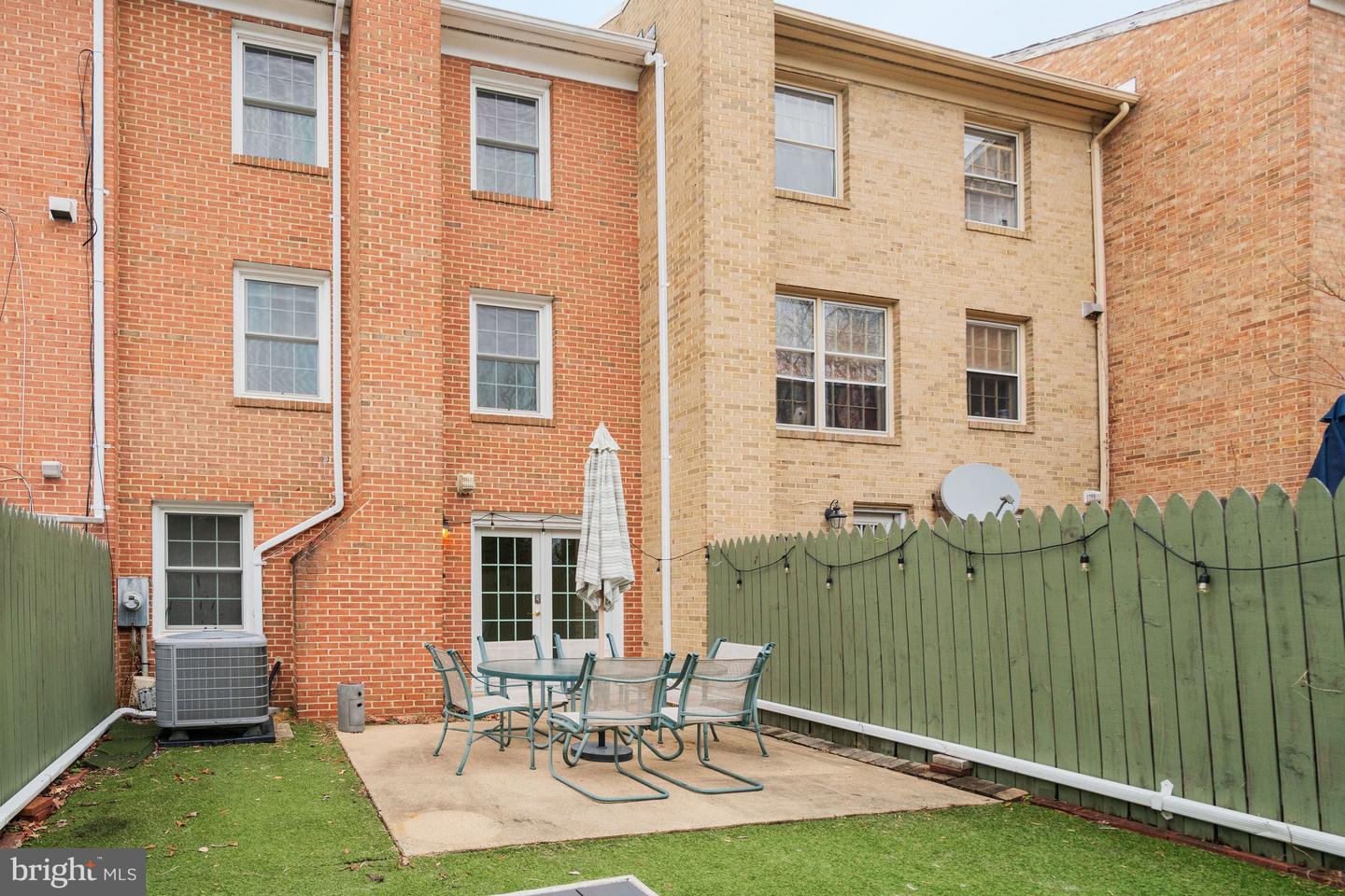 7005 LEESTONE ST, SPRINGFIELD, Virginia 22151, 3 Bedrooms Bedrooms, ,2 BathroomsBathrooms,Residential,For sale,7005 LEESTONE ST,VAFX2287648 MLS # VAFX2287648