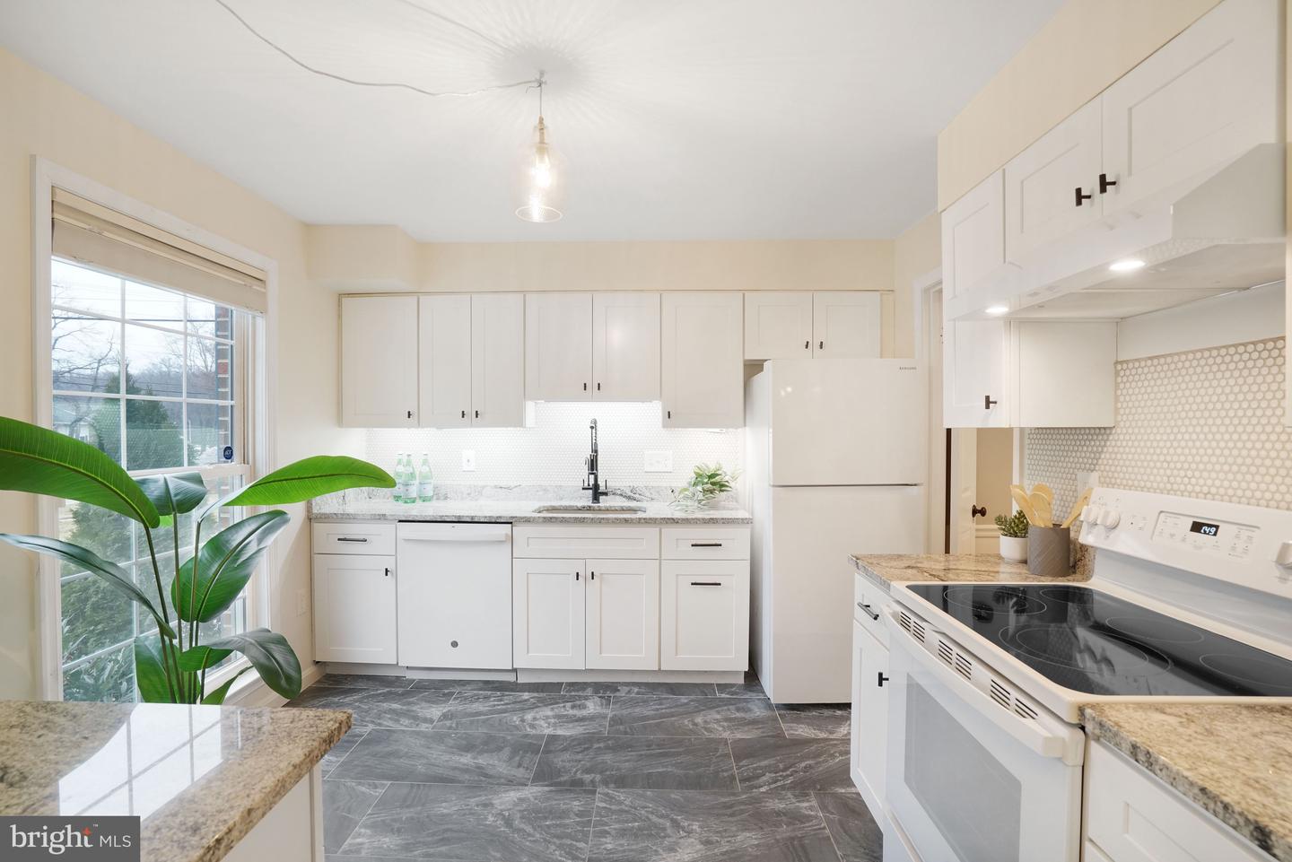 7005 LEESTONE ST, SPRINGFIELD, Virginia 22151, 3 Bedrooms Bedrooms, ,2 BathroomsBathrooms,Residential,For sale,7005 LEESTONE ST,VAFX2287648 MLS # VAFX2287648