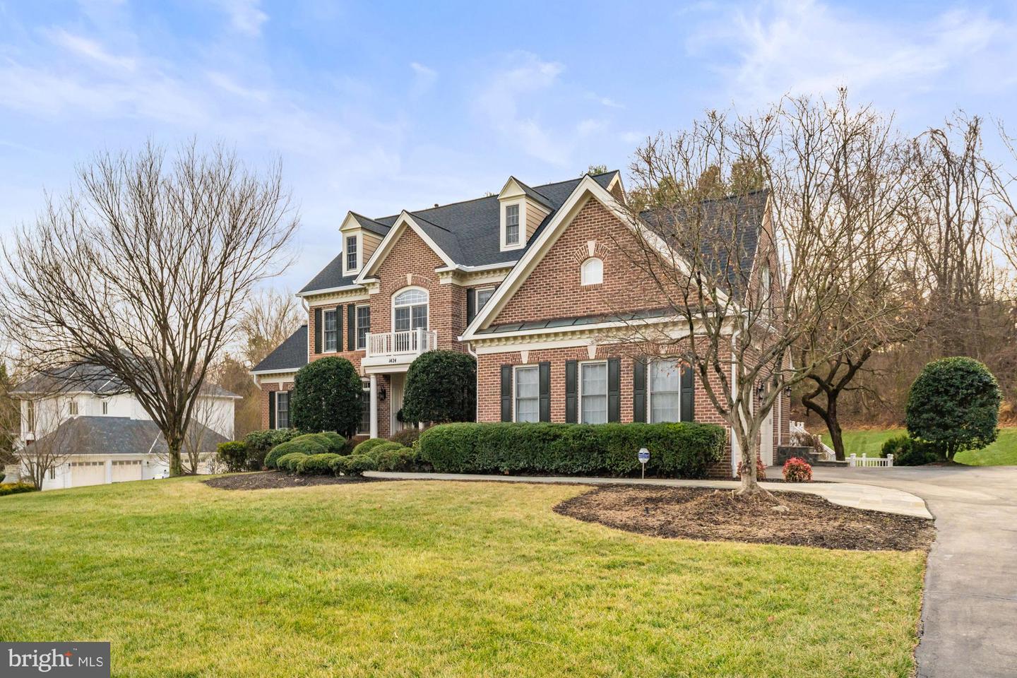 1424 WYNHURST LN, VIENNA, Virginia 22182, 6 Bedrooms Bedrooms, ,4 BathroomsBathrooms,Residential,For sale,1424 WYNHURST LN,VAFX2287714 MLS # VAFX2287714 1424 WYNHURST LN, VIENNA, Virginia 22182, 6 Bedrooms Bedrooms, ,4 BathroomsBathrooms,Residential,For sale,1424 WYNHURST LN,VAFX2287714 MLS # VAFX2287714