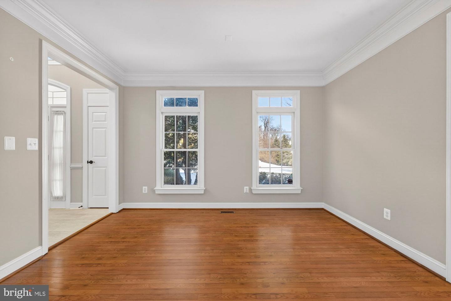 1424 WYNHURST LN, VIENNA, Virginia 22182, 6 Bedrooms Bedrooms, ,4 BathroomsBathrooms,Residential,For sale,1424 WYNHURST LN,VAFX2287714 MLS # VAFX2287714 1424 WYNHURST LN, VIENNA, Virginia 22182, 6 Bedrooms Bedrooms, ,4 BathroomsBathrooms,Residential,For sale,1424 WYNHURST LN,VAFX2287714 MLS # VAFX2287714