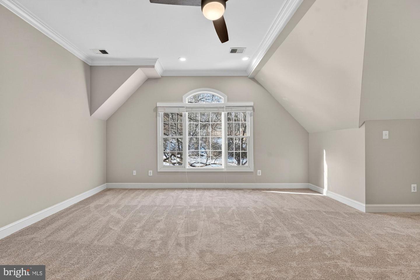 1424 WYNHURST LN, VIENNA, Virginia 22182, 6 Bedrooms Bedrooms, ,4 BathroomsBathrooms,Residential,For sale,1424 WYNHURST LN,VAFX2287714 MLS # VAFX2287714 1424 WYNHURST LN, VIENNA, Virginia 22182, 6 Bedrooms Bedrooms, ,4 BathroomsBathrooms,Residential,For sale,1424 WYNHURST LN,VAFX2287714 MLS # VAFX2287714