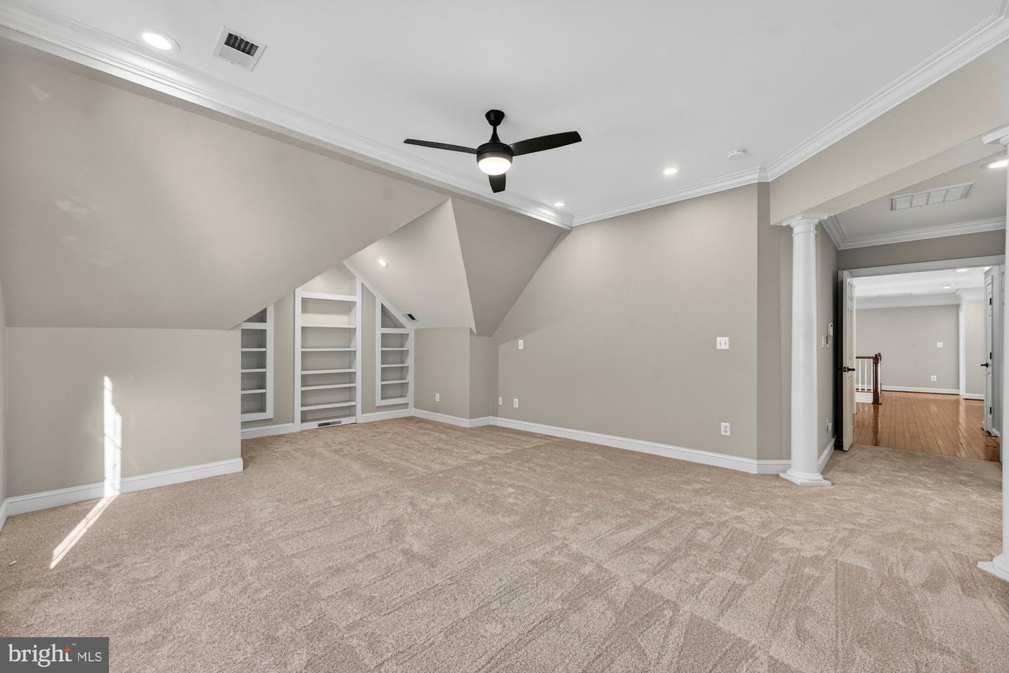 1424 WYNHURST LN, VIENNA, Virginia 22182, 6 Bedrooms Bedrooms, ,4 BathroomsBathrooms,Residential,For sale,1424 WYNHURST LN,VAFX2287714 MLS # VAFX2287714 1424 WYNHURST LN, VIENNA, Virginia 22182, 6 Bedrooms Bedrooms, ,4 BathroomsBathrooms,Residential,For sale,1424 WYNHURST LN,VAFX2287714 MLS # VAFX2287714