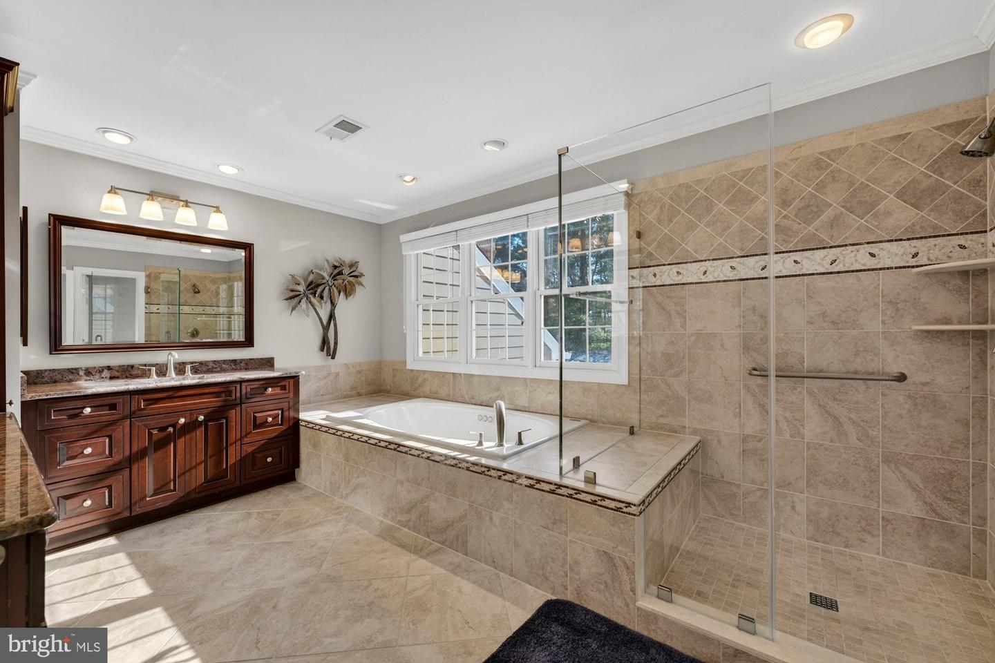 1424 WYNHURST LN, VIENNA, Virginia 22182, 6 Bedrooms Bedrooms, ,4 BathroomsBathrooms,Residential,For sale,1424 WYNHURST LN,VAFX2287714 MLS # VAFX2287714 1424 WYNHURST LN, VIENNA, Virginia 22182, 6 Bedrooms Bedrooms, ,4 BathroomsBathrooms,Residential,For sale,1424 WYNHURST LN,VAFX2287714 MLS # VAFX2287714