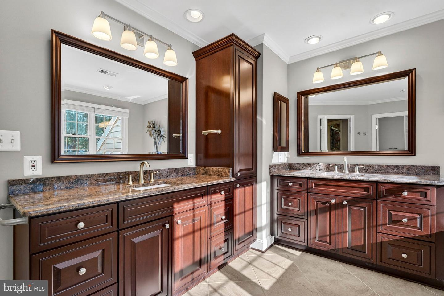 1424 WYNHURST LN, VIENNA, Virginia 22182, 6 Bedrooms Bedrooms, ,4 BathroomsBathrooms,Residential,For sale,1424 WYNHURST LN,VAFX2287714 MLS # VAFX2287714 1424 WYNHURST LN, VIENNA, Virginia 22182, 6 Bedrooms Bedrooms, ,4 BathroomsBathrooms,Residential,For sale,1424 WYNHURST LN,VAFX2287714 MLS # VAFX2287714