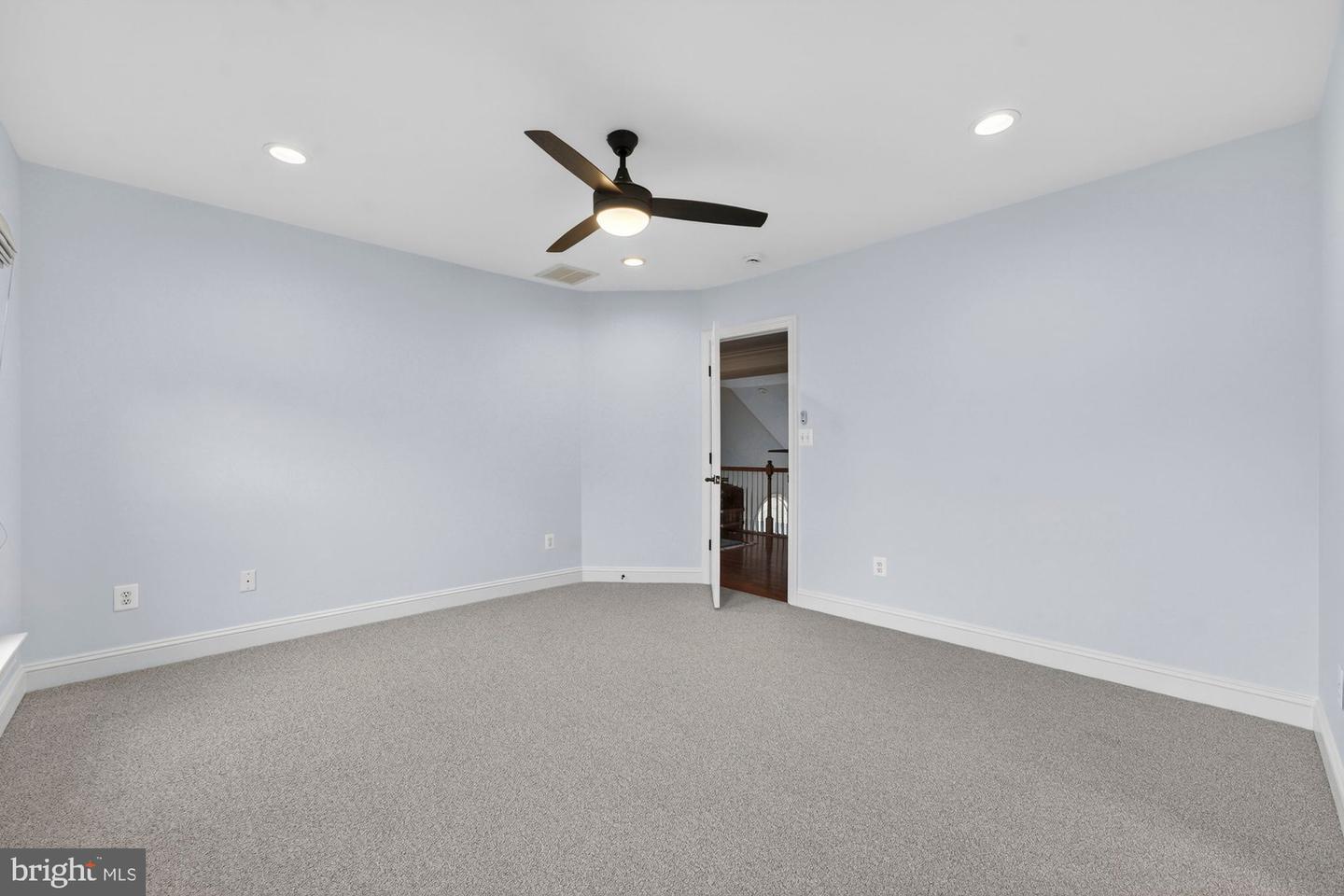 1424 WYNHURST LN, VIENNA, Virginia 22182, 6 Bedrooms Bedrooms, ,4 BathroomsBathrooms,Residential,For sale,1424 WYNHURST LN,VAFX2287714 MLS # VAFX2287714 1424 WYNHURST LN, VIENNA, Virginia 22182, 6 Bedrooms Bedrooms, ,4 BathroomsBathrooms,Residential,For sale,1424 WYNHURST LN,VAFX2287714 MLS # VAFX2287714