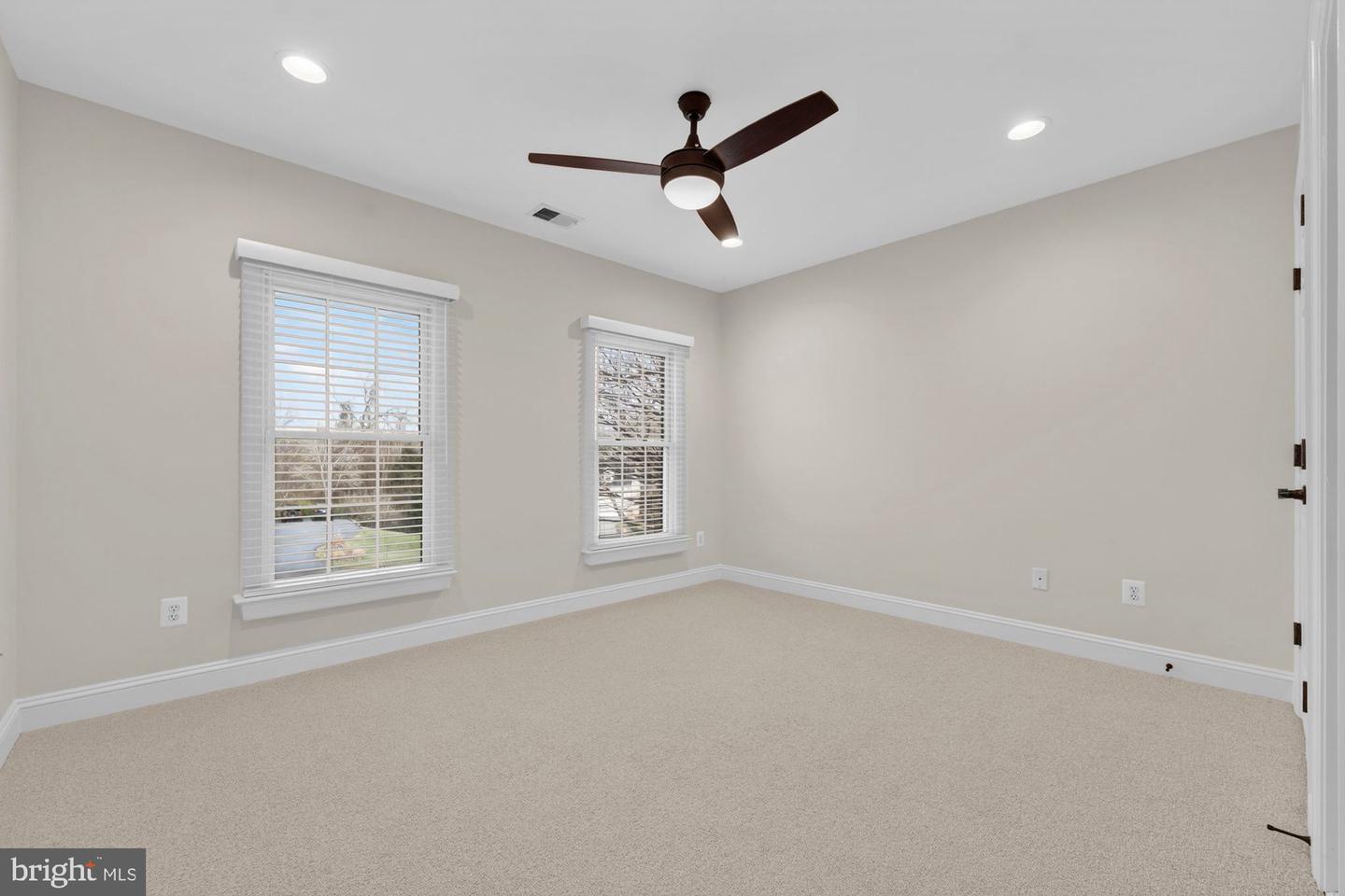 1424 WYNHURST LN, VIENNA, Virginia 22182, 6 Bedrooms Bedrooms, ,4 BathroomsBathrooms,Residential,For sale,1424 WYNHURST LN,VAFX2287714 MLS # VAFX2287714 1424 WYNHURST LN, VIENNA, Virginia 22182, 6 Bedrooms Bedrooms, ,4 BathroomsBathrooms,Residential,For sale,1424 WYNHURST LN,VAFX2287714 MLS # VAFX2287714