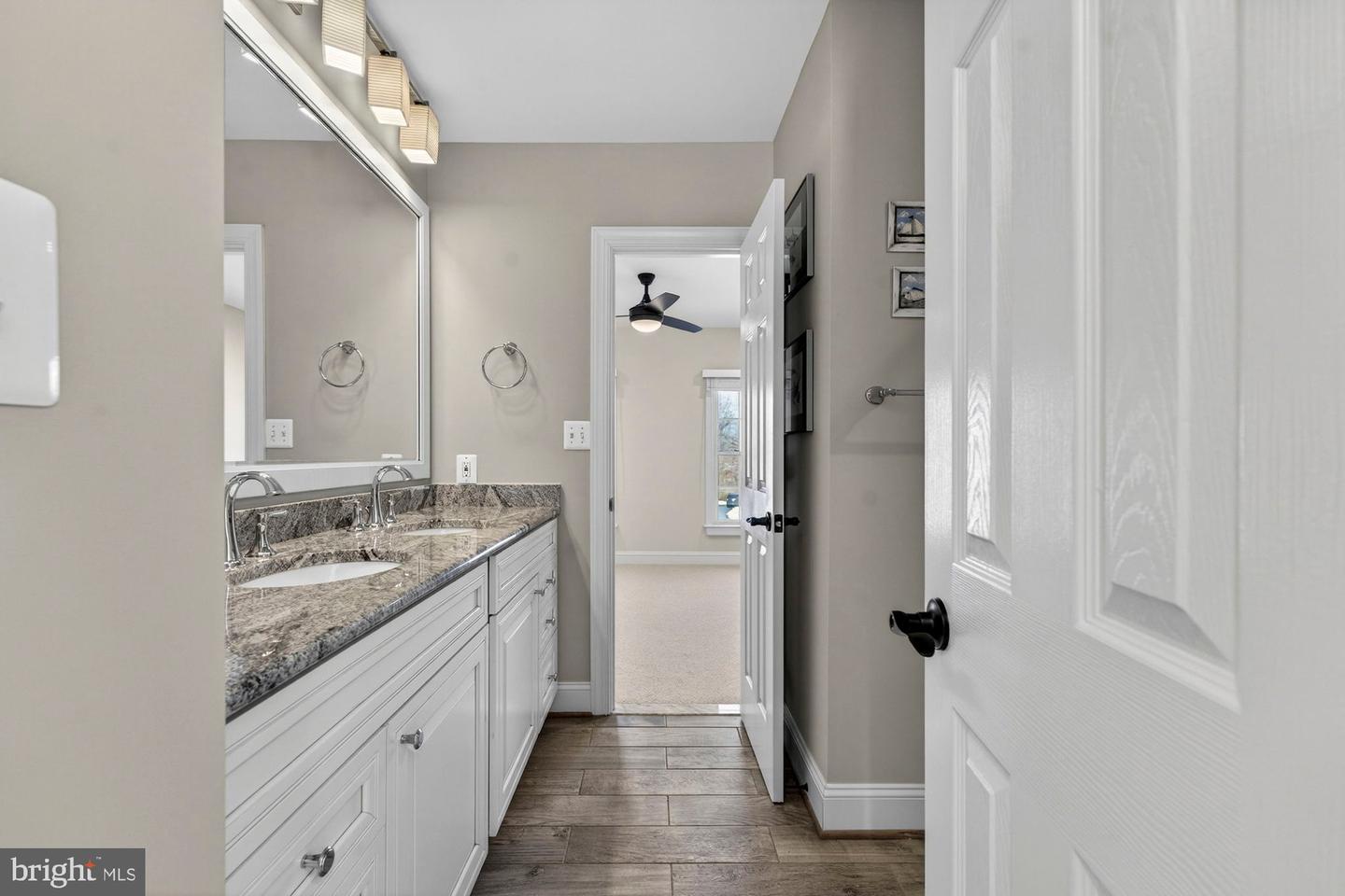 1424 WYNHURST LN, VIENNA, Virginia 22182, 6 Bedrooms Bedrooms, ,4 BathroomsBathrooms,Residential,For sale,1424 WYNHURST LN,VAFX2287714 MLS # VAFX2287714 1424 WYNHURST LN, VIENNA, Virginia 22182, 6 Bedrooms Bedrooms, ,4 BathroomsBathrooms,Residential,For sale,1424 WYNHURST LN,VAFX2287714 MLS # VAFX2287714