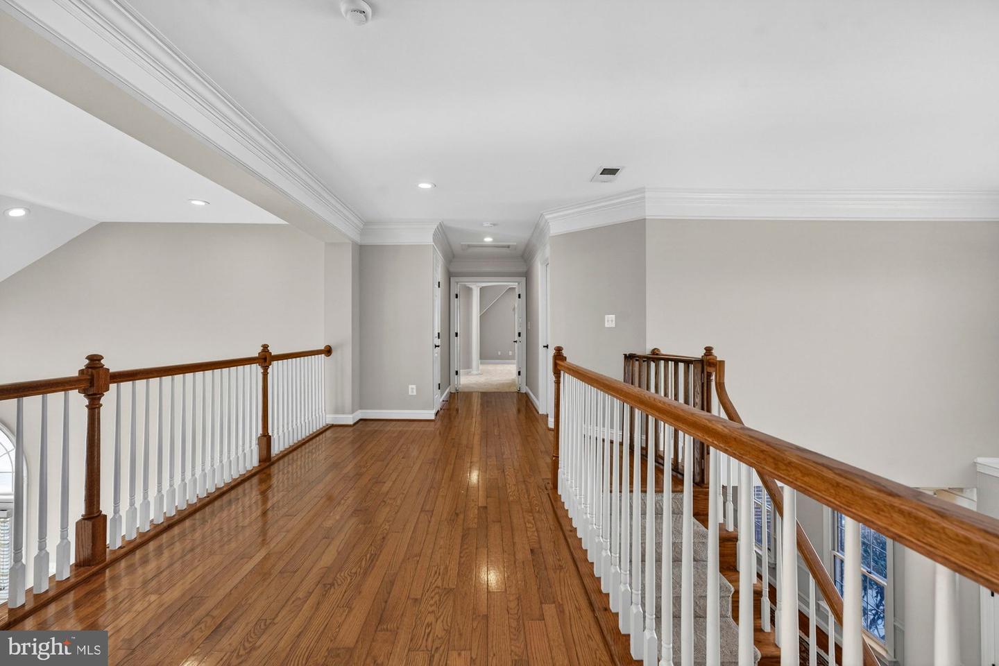 1424 WYNHURST LN, VIENNA, Virginia 22182, 6 Bedrooms Bedrooms, ,4 BathroomsBathrooms,Residential,For sale,1424 WYNHURST LN,VAFX2287714 MLS # VAFX2287714 1424 WYNHURST LN, VIENNA, Virginia 22182, 6 Bedrooms Bedrooms, ,4 BathroomsBathrooms,Residential,For sale,1424 WYNHURST LN,VAFX2287714 MLS # VAFX2287714