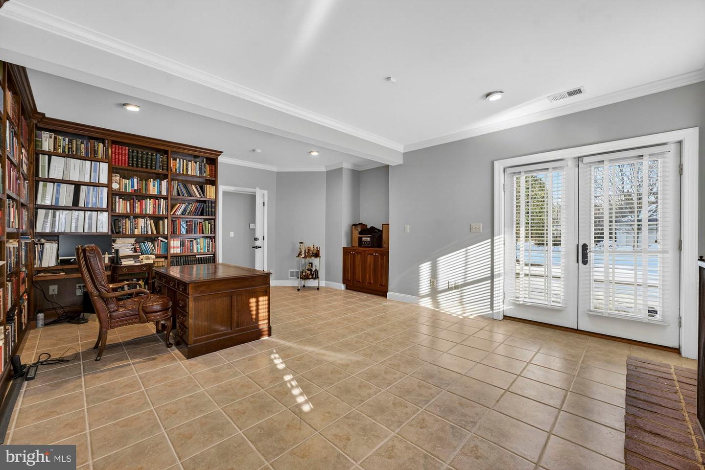 1424 WYNHURST LN, VIENNA, Virginia 22182, 6 Bedrooms Bedrooms, ,4 BathroomsBathrooms,Residential,For sale,1424 WYNHURST LN,VAFX2287714 MLS # VAFX2287714 1424 WYNHURST LN, VIENNA, Virginia 22182, 6 Bedrooms Bedrooms, ,4 BathroomsBathrooms,Residential,For sale,1424 WYNHURST LN,VAFX2287714 MLS # VAFX2287714