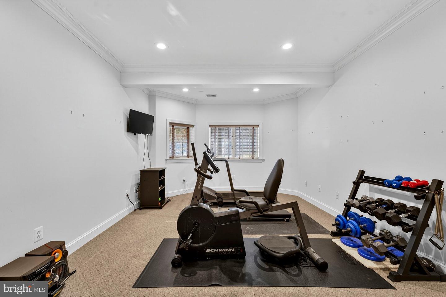 1424 WYNHURST LN, VIENNA, Virginia 22182, 6 Bedrooms Bedrooms, ,4 BathroomsBathrooms,Residential,For sale,1424 WYNHURST LN,VAFX2287714 MLS # VAFX2287714 1424 WYNHURST LN, VIENNA, Virginia 22182, 6 Bedrooms Bedrooms, ,4 BathroomsBathrooms,Residential,For sale,1424 WYNHURST LN,VAFX2287714 MLS # VAFX2287714