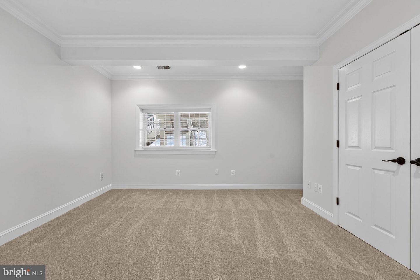 1424 WYNHURST LN, VIENNA, Virginia 22182, 6 Bedrooms Bedrooms, ,4 BathroomsBathrooms,Residential,For sale,1424 WYNHURST LN,VAFX2287714 MLS # VAFX2287714 1424 WYNHURST LN, VIENNA, Virginia 22182, 6 Bedrooms Bedrooms, ,4 BathroomsBathrooms,Residential,For sale,1424 WYNHURST LN,VAFX2287714 MLS # VAFX2287714