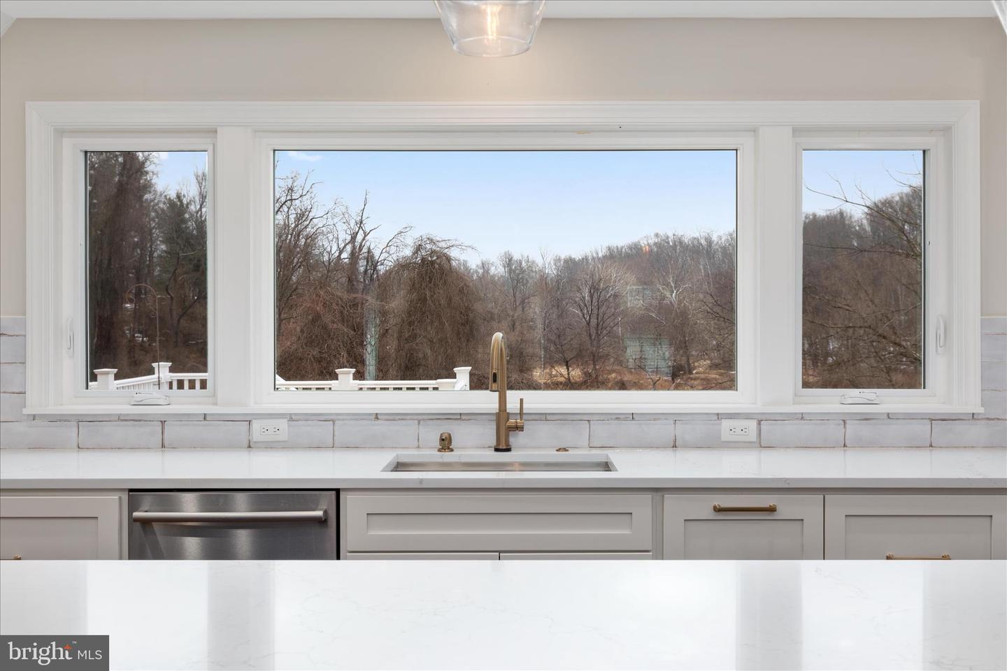 1435 ROSEWOOD HILL DR, VIENNA, Virginia 22182, 5 Bedrooms Bedrooms, 14 Rooms Rooms,3 BathroomsBathrooms,Residential,For sale,1435 ROSEWOOD HILL DR,VAFX2287790 MLS # VAFX2287790