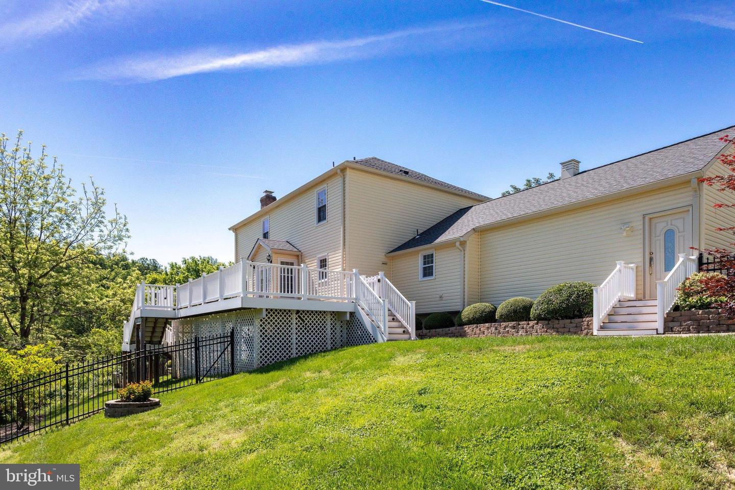 1435 ROSEWOOD HILL DR, VIENNA, Virginia 22182, 5 Bedrooms Bedrooms, 14 Rooms Rooms,3 BathroomsBathrooms,Residential,For sale,1435 ROSEWOOD HILL DR,VAFX2287790 MLS # VAFX2287790