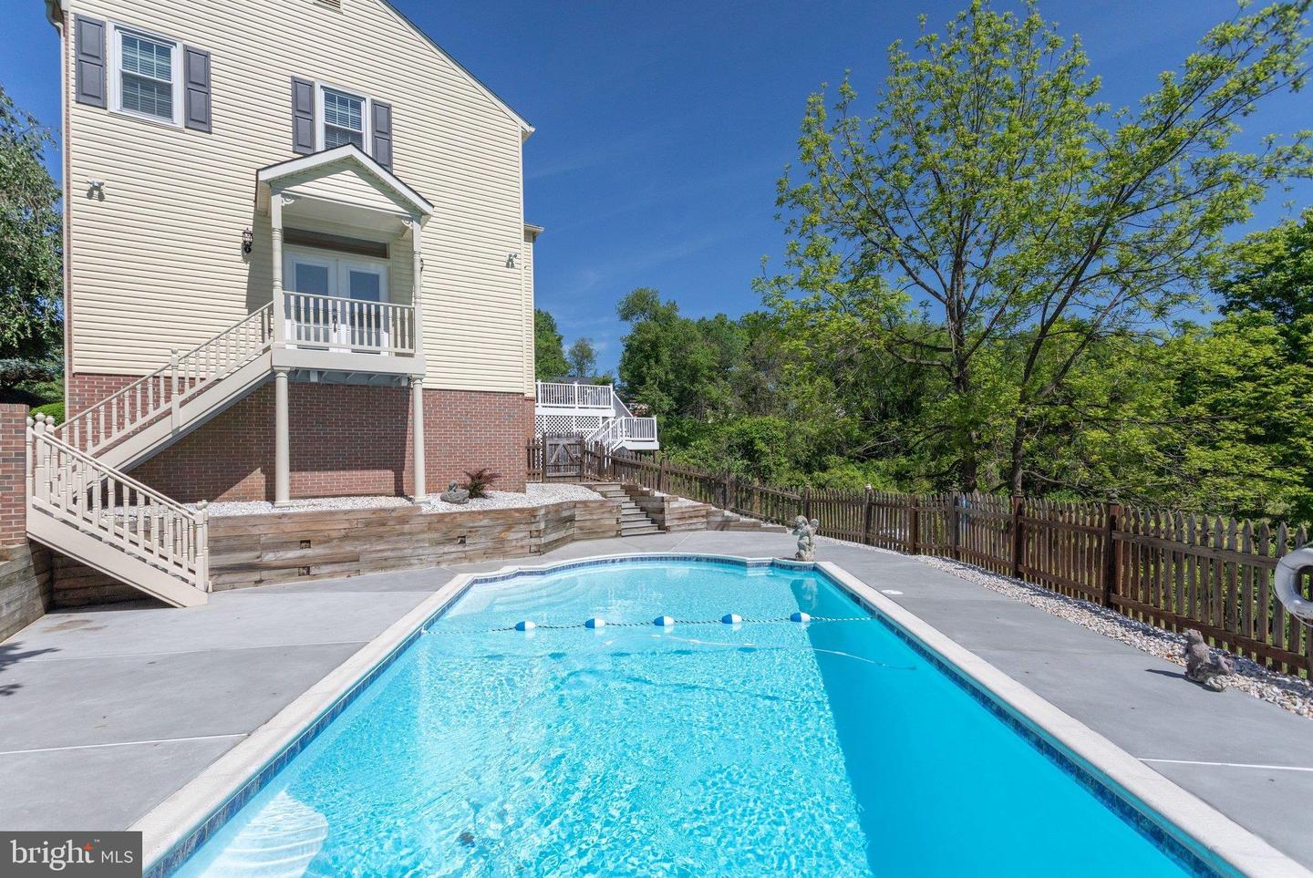 1435 ROSEWOOD HILL DR, VIENNA, Virginia 22182, 5 Bedrooms Bedrooms, 14 Rooms Rooms,3 BathroomsBathrooms,Residential,For sale,1435 ROSEWOOD HILL DR,VAFX2287790 MLS # VAFX2287790