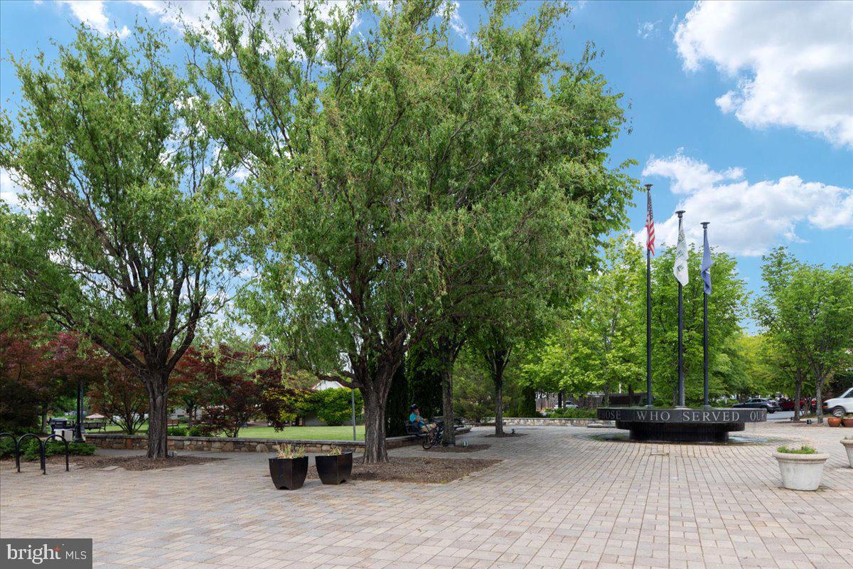 1435 ROSEWOOD HILL DR, VIENNA, Virginia 22182, 5 Bedrooms Bedrooms, 14 Rooms Rooms,3 BathroomsBathrooms,Residential,For sale,1435 ROSEWOOD HILL DR,VAFX2287790 MLS # VAFX2287790