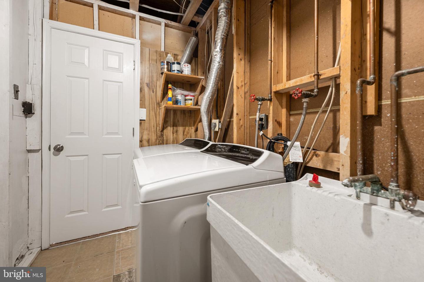 3091 TECUMSEH CT, WOODBRIDGE, Virginia 22192, 3 Bedrooms Bedrooms, ,3 BathroomsBathrooms,Residential,For sale,3091 TECUMSEH CT,VAPW2111404 MLS # VAPW2111404