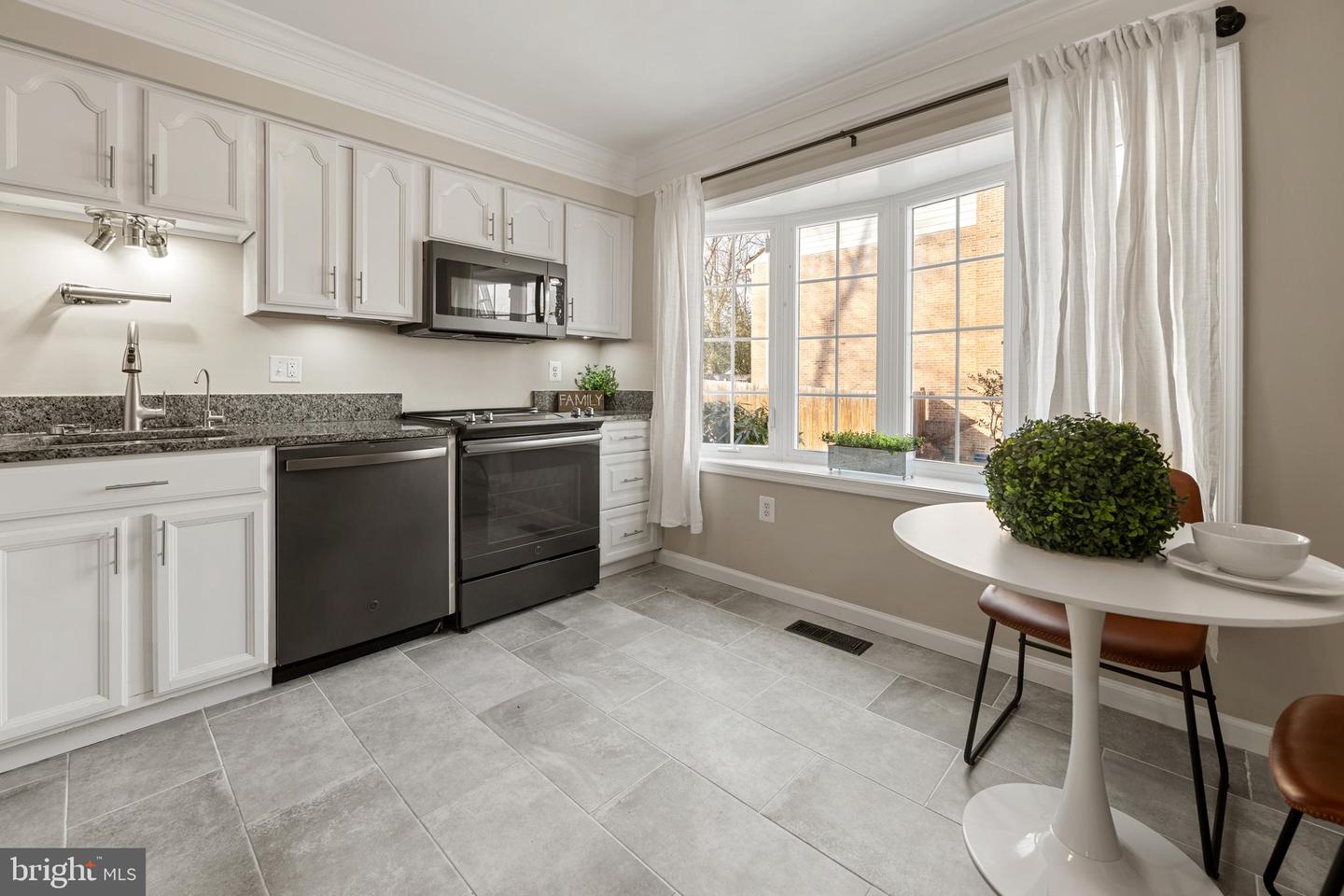 3091 TECUMSEH CT, WOODBRIDGE, Virginia 22192, 3 Bedrooms Bedrooms, ,3 BathroomsBathrooms,Residential,For sale,3091 TECUMSEH CT,VAPW2111404 MLS # VAPW2111404