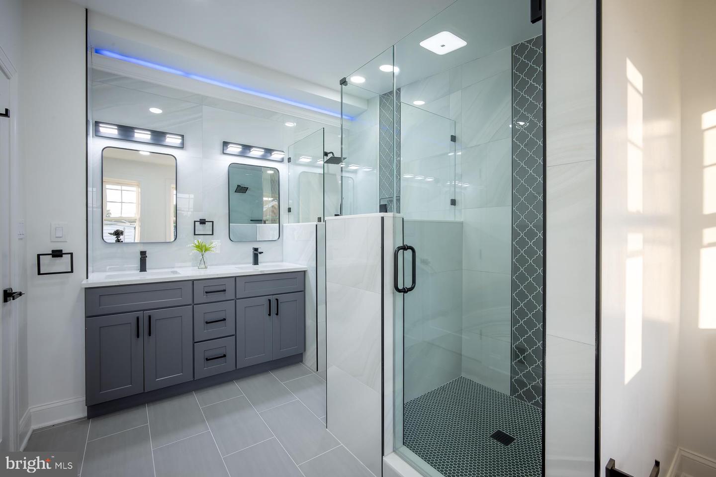 2907 CARLTON AVE NE, WASHINGTON, District Of Columbia 20018, 4 Bedrooms Bedrooms, ,3 BathroomsBathrooms,Residential,For sale,2907 CARLTON AVE NE,DCDC2243728 MLS # DCDC2243728