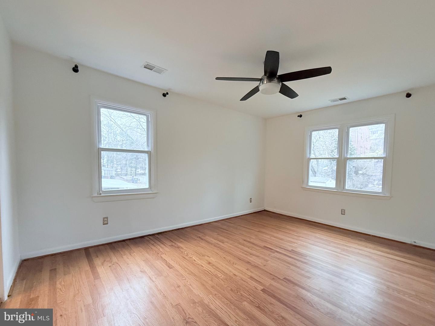 3047 O ST SE, WASHINGTON, District Of Columbia 20020, 5 Bedrooms Bedrooms, ,2 BathroomsBathrooms,Residential,For sale,3047 O ST SE,DCDC2243762 MLS # DCDC2243762