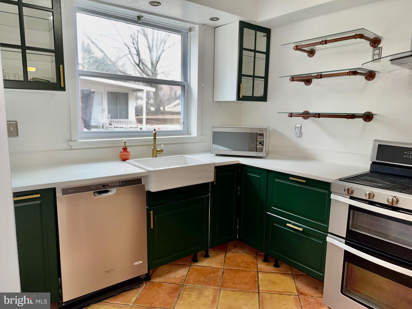 3047 O ST SE, WASHINGTON, District Of Columbia 20020, 5 Bedrooms Bedrooms, ,2 BathroomsBathrooms,Residential,For sale,3047 O ST SE,DCDC2243762 MLS # DCDC2243762