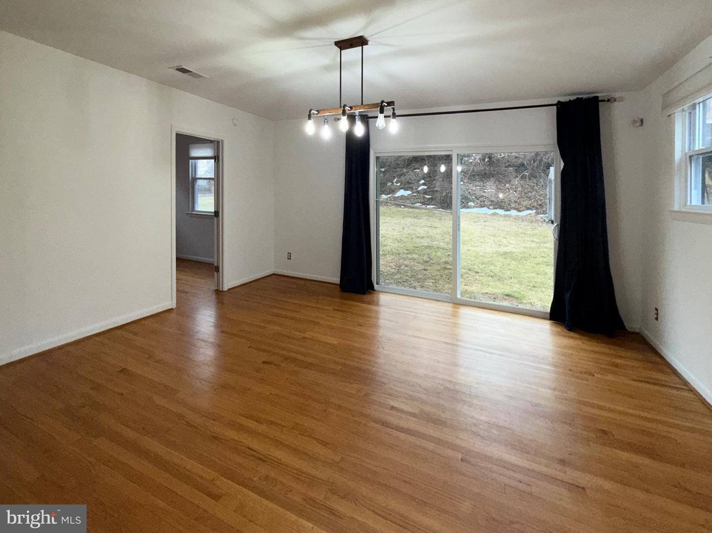 3047 O ST SE, WASHINGTON, District Of Columbia 20020, 5 Bedrooms Bedrooms, ,2 BathroomsBathrooms,Residential,For sale,3047 O ST SE,DCDC2243762 MLS # DCDC2243762