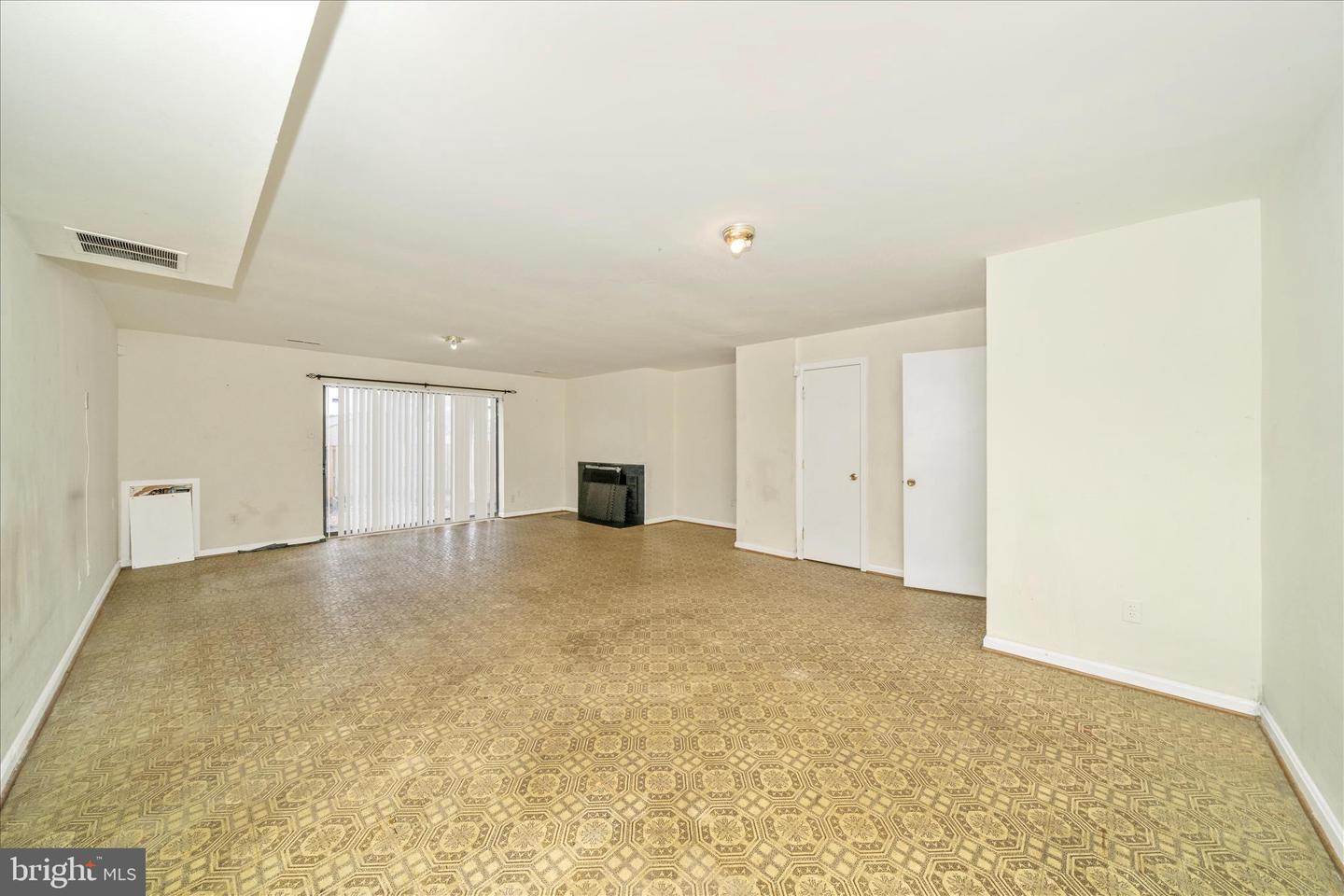 3136 BANNEKER DR NE #3136, WASHINGTON, District Of Columbia 20018, 3 Bedrooms Bedrooms, ,2 BathroomsBathrooms,Residential,For sale,3136 BANNEKER DR NE #3136,DCDC2243368 MLS # DCDC2243368