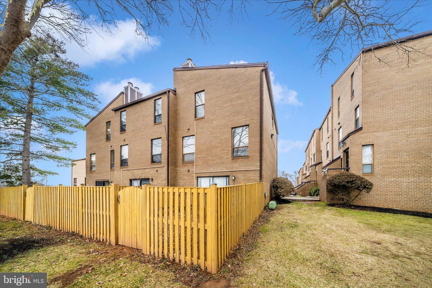 3136 BANNEKER DR NE #3136, WASHINGTON, District Of Columbia 20018, 3 Bedrooms Bedrooms, ,2 BathroomsBathrooms,Residential,For sale,3136 BANNEKER DR NE #3136,DCDC2243368 MLS # DCDC2243368