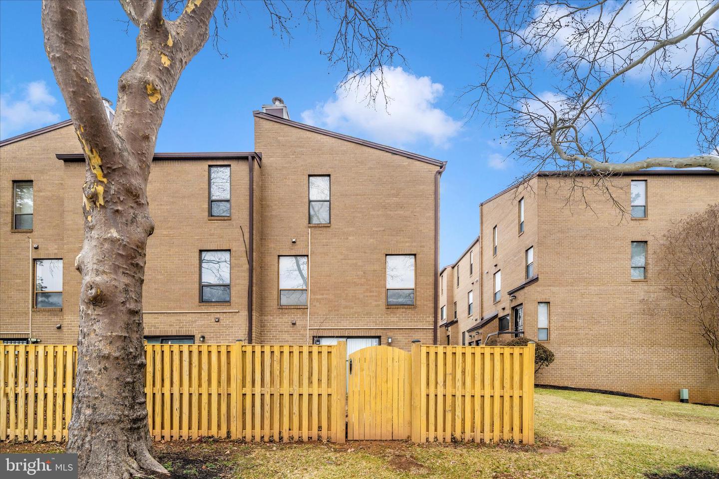 3136 BANNEKER DR NE #3136, WASHINGTON, District Of Columbia 20018, 3 Bedrooms Bedrooms, ,2 BathroomsBathrooms,Residential,For sale,3136 BANNEKER DR NE #3136,DCDC2243368 MLS # DCDC2243368