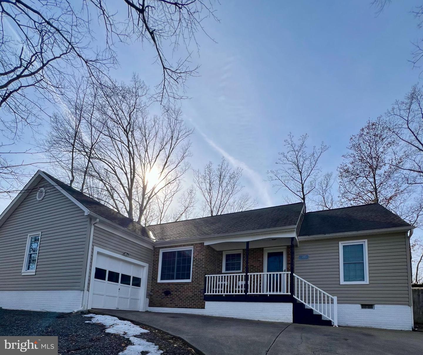 207 MIDSHIPMAN CIR, STAFFORD, Virginia 22554, 3 Bedrooms Bedrooms, 5 Rooms Rooms,2 BathroomsBathrooms,Residential,For sale,207 MIDSHIPMAN CIR,VAST2045596 MLS # VAST2045596 207 MIDSHIPMAN CIR, STAFFORD, Virginia 22554, 3 Bedrooms Bedrooms, 5 Rooms Rooms,2 BathroomsBathrooms,Residential,For sale,207 MIDSHIPMAN CIR,VAST2045596 MLS # VAST2045596