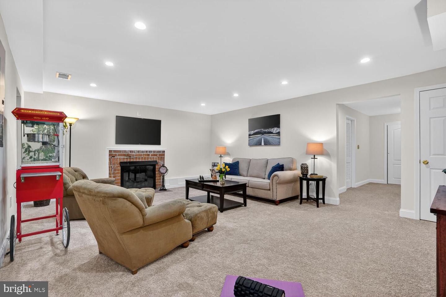 5931 QUEENSTON ST, SPRINGFIELD, Virginia 22152, 3 Bedrooms Bedrooms, ,2 BathroomsBathrooms,Residential,For sale,5931 QUEENSTON ST,VAFX2288244 MLS # VAFX2288244