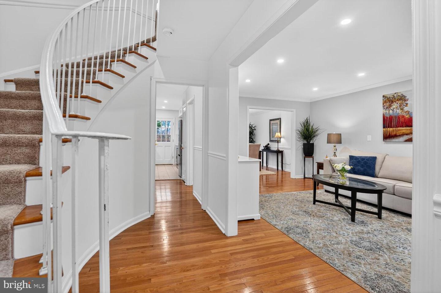 5931 QUEENSTON ST, SPRINGFIELD, Virginia 22152, 3 Bedrooms Bedrooms, ,2 BathroomsBathrooms,Residential,For sale,5931 QUEENSTON ST,VAFX2288244 MLS # VAFX2288244