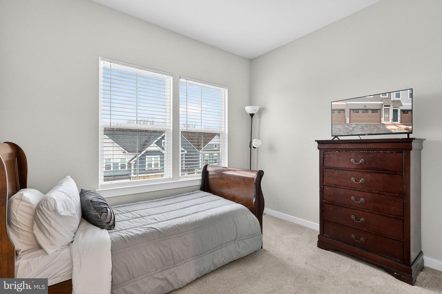 18245 MOSS GARDEN RD, DUMFRIES, Virginia 22026, 4 Bedrooms Bedrooms, ,4 BathroomsBathrooms,Residential,For sale,18245 MOSS GARDEN RD,VAPW2111574 MLS # VAPW2111574