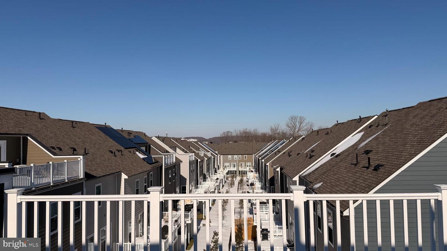 18245 MOSS GARDEN RD, DUMFRIES, Virginia 22026, 4 Bedrooms Bedrooms, ,4 BathroomsBathrooms,Residential,For sale,18245 MOSS GARDEN RD,VAPW2111574 MLS # VAPW2111574