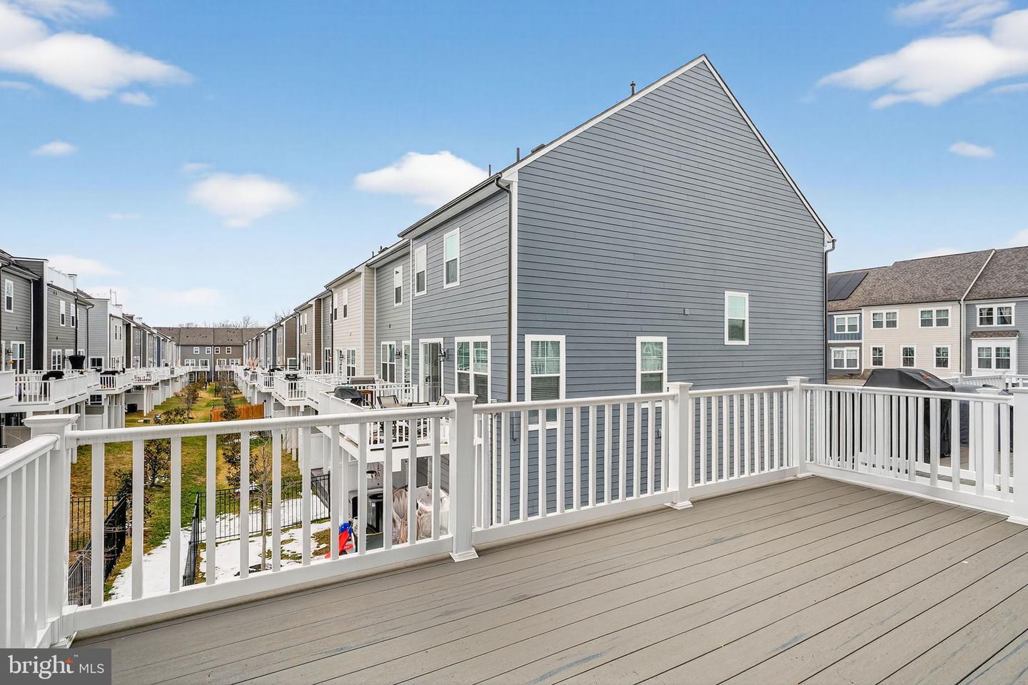 18245 MOSS GARDEN RD, DUMFRIES, Virginia 22026, 4 Bedrooms Bedrooms, ,4 BathroomsBathrooms,Residential,For sale,18245 MOSS GARDEN RD,VAPW2111574 MLS # VAPW2111574