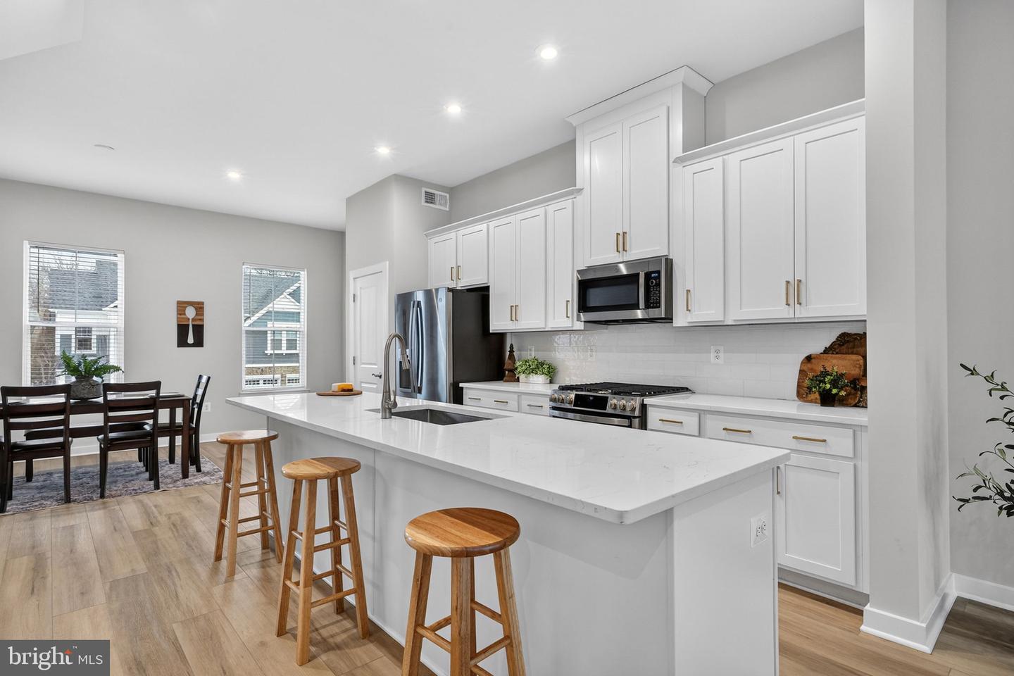 18245 MOSS GARDEN RD, DUMFRIES, Virginia 22026, 4 Bedrooms Bedrooms, ,4 BathroomsBathrooms,Residential,For sale,18245 MOSS GARDEN RD,VAPW2111574 MLS # VAPW2111574