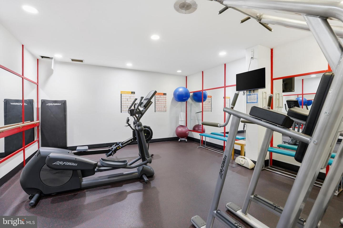 6101 EDSALL RD #205, ALEXANDRIA, Virginia 22304, 2 Bedrooms Bedrooms, ,2 BathroomsBathrooms,Residential,For sale,6101 EDSALL RD #205,VAAX2053656 MLS # VAAX2053656 6101 EDSALL RD #205, ALEXANDRIA, Virginia 22304, 2 Bedrooms Bedrooms, ,2 BathroomsBathrooms,Residential,For sale,6101 EDSALL RD #205,VAAX2053656 MLS # VAAX2053656