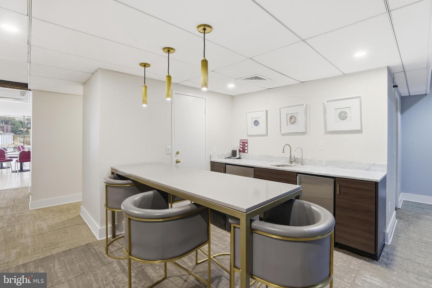 6101 EDSALL RD #205, ALEXANDRIA, Virginia 22304, 2 Bedrooms Bedrooms, ,2 BathroomsBathrooms,Residential,For sale,6101 EDSALL RD #205,VAAX2053656 MLS # VAAX2053656 6101 EDSALL RD #205, ALEXANDRIA, Virginia 22304, 2 Bedrooms Bedrooms, ,2 BathroomsBathrooms,Residential,For sale,6101 EDSALL RD #205,VAAX2053656 MLS # VAAX2053656