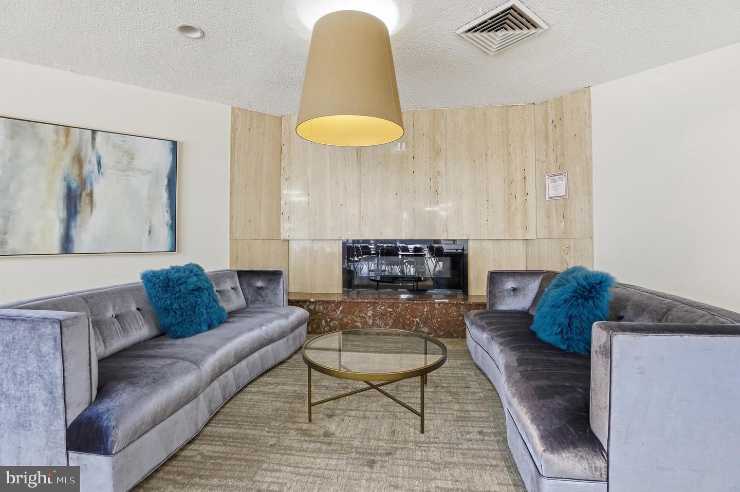 6101 EDSALL RD #205, ALEXANDRIA, Virginia 22304, 2 Bedrooms Bedrooms, ,2 BathroomsBathrooms,Residential,For sale,6101 EDSALL RD #205,VAAX2053656 MLS # VAAX2053656 6101 EDSALL RD #205, ALEXANDRIA, Virginia 22304, 2 Bedrooms Bedrooms, ,2 BathroomsBathrooms,Residential,For sale,6101 EDSALL RD #205,VAAX2053656 MLS # VAAX2053656