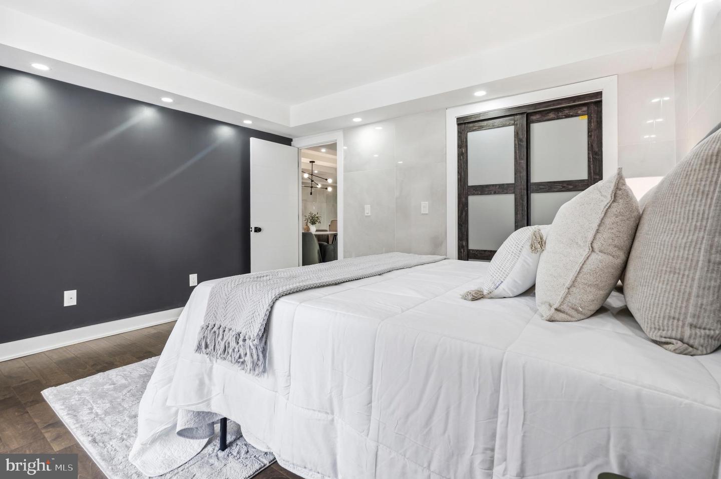 6101 EDSALL RD #205, ALEXANDRIA, Virginia 22304, 2 Bedrooms Bedrooms, ,2 BathroomsBathrooms,Residential,For sale,6101 EDSALL RD #205,VAAX2053656 MLS # VAAX2053656 6101 EDSALL RD #205, ALEXANDRIA, Virginia 22304, 2 Bedrooms Bedrooms, ,2 BathroomsBathrooms,Residential,For sale,6101 EDSALL RD #205,VAAX2053656 MLS # VAAX2053656