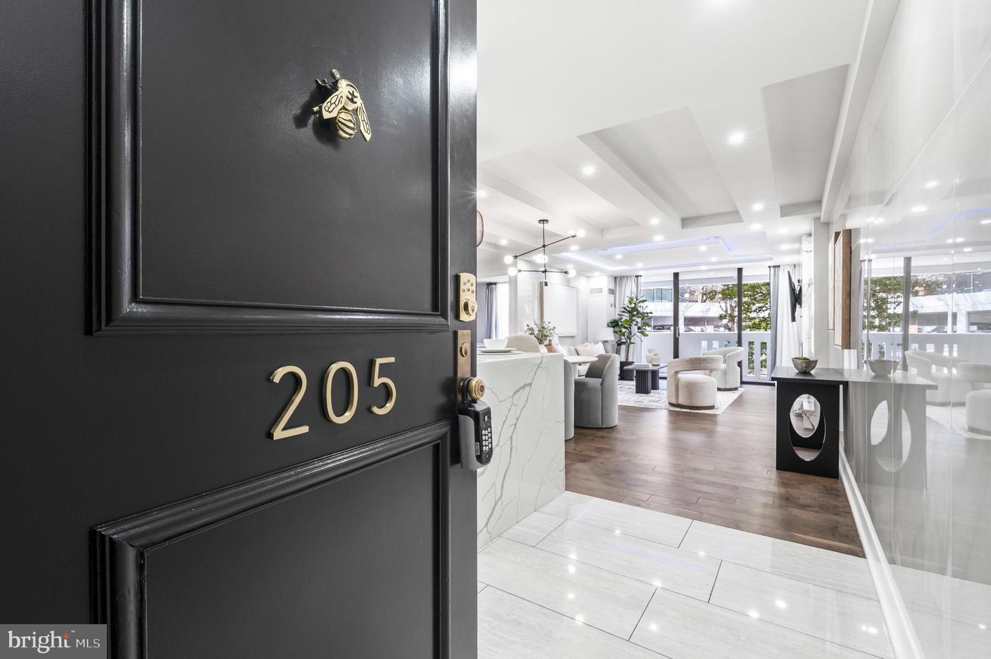 6101 EDSALL RD #205, ALEXANDRIA, Virginia 22304, 2 Bedrooms Bedrooms, ,2 BathroomsBathrooms,Residential,For sale,6101 EDSALL RD #205,VAAX2053656 MLS # VAAX2053656 6101 EDSALL RD #205, ALEXANDRIA, Virginia 22304, 2 Bedrooms Bedrooms, ,2 BathroomsBathrooms,Residential,For sale,6101 EDSALL RD #205,VAAX2053656 MLS # VAAX2053656