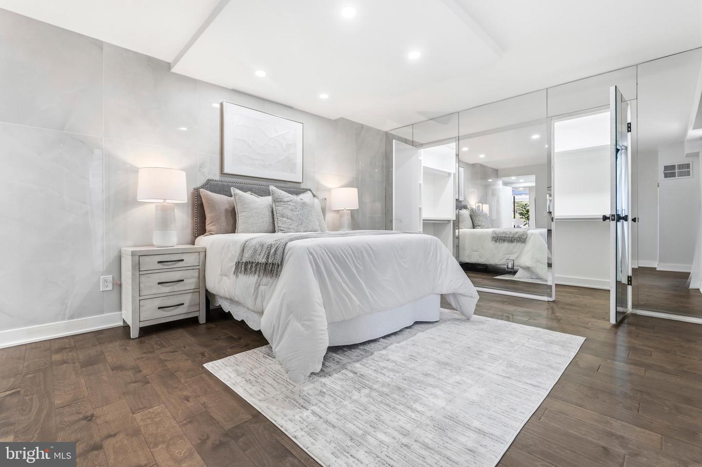 6101 EDSALL RD #205, ALEXANDRIA, Virginia 22304, 2 Bedrooms Bedrooms, ,2 BathroomsBathrooms,Residential,For sale,6101 EDSALL RD #205,VAAX2053656 MLS # VAAX2053656 6101 EDSALL RD #205, ALEXANDRIA, Virginia 22304, 2 Bedrooms Bedrooms, ,2 BathroomsBathrooms,Residential,For sale,6101 EDSALL RD #205,VAAX2053656 MLS # VAAX2053656