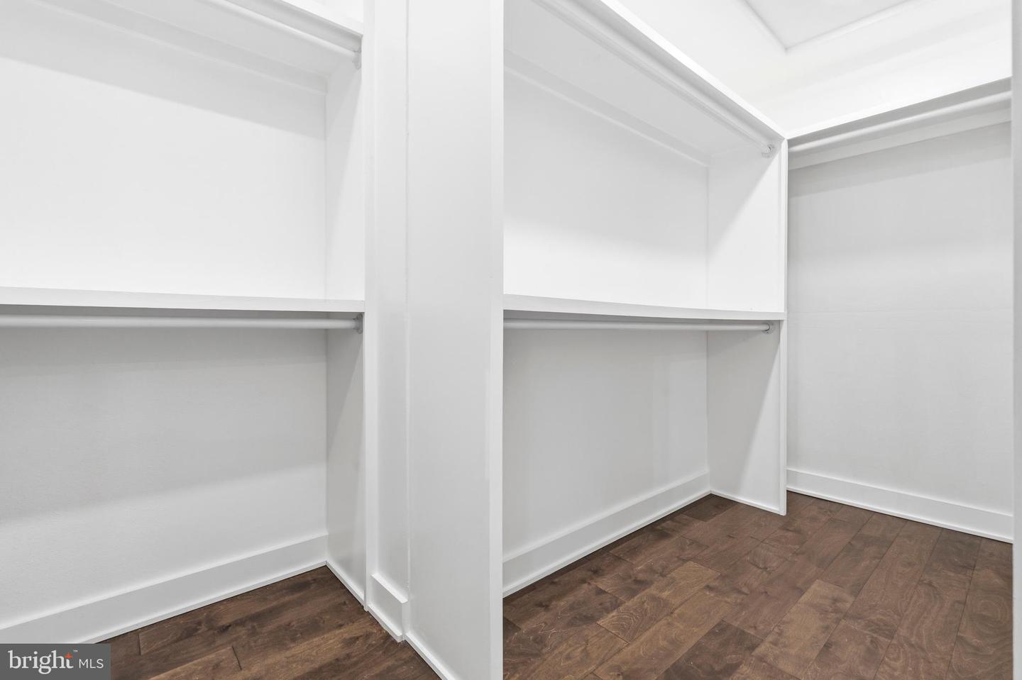 6101 EDSALL RD #205, ALEXANDRIA, Virginia 22304, 2 Bedrooms Bedrooms, ,2 BathroomsBathrooms,Residential,For sale,6101 EDSALL RD #205,VAAX2053656 MLS # VAAX2053656 6101 EDSALL RD #205, ALEXANDRIA, Virginia 22304, 2 Bedrooms Bedrooms, ,2 BathroomsBathrooms,Residential,For sale,6101 EDSALL RD #205,VAAX2053656 MLS # VAAX2053656