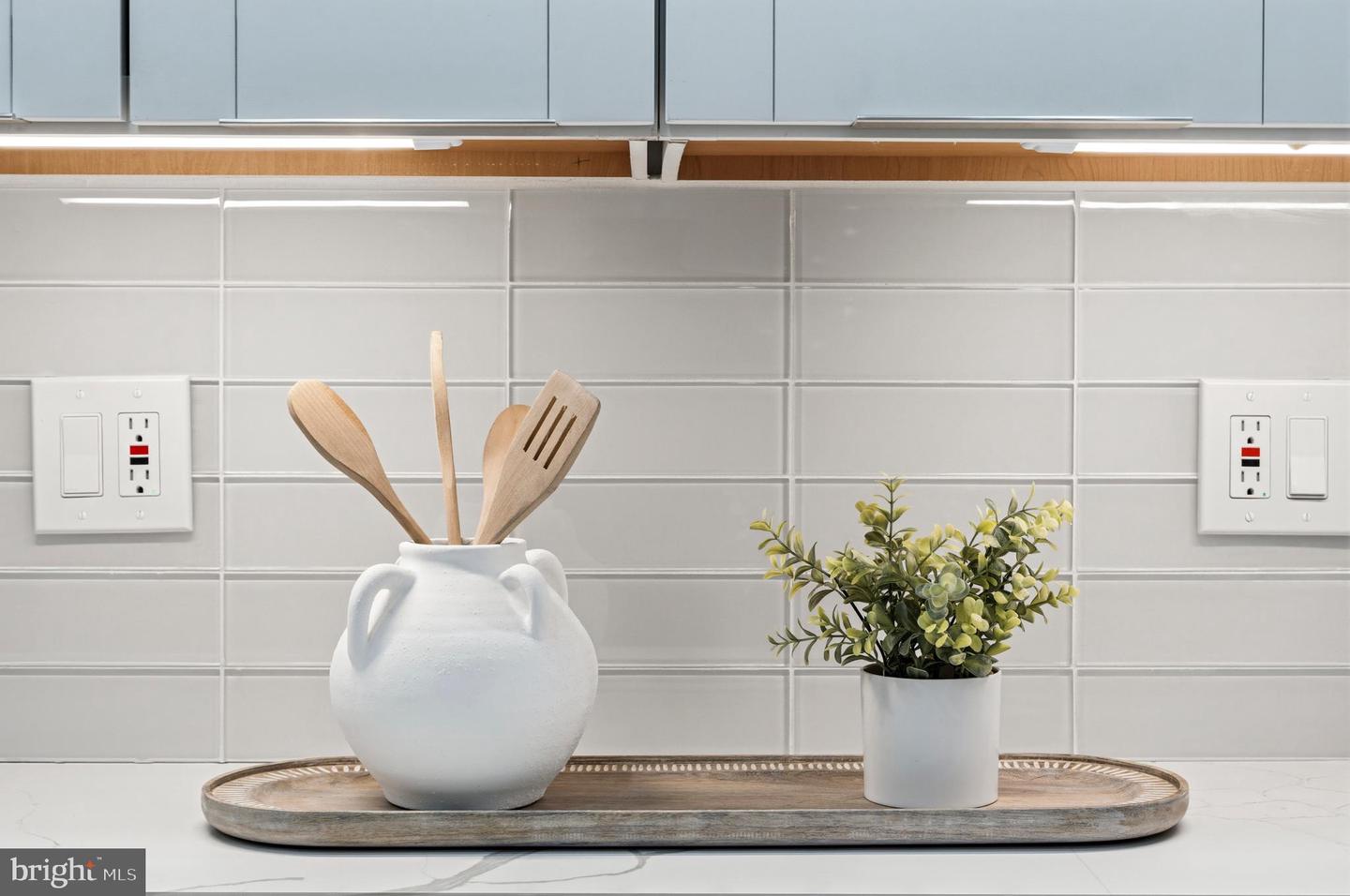 6101 EDSALL RD #205, ALEXANDRIA, Virginia 22304, 2 Bedrooms Bedrooms, ,2 BathroomsBathrooms,Residential,For sale,6101 EDSALL RD #205,VAAX2053656 MLS # VAAX2053656 6101 EDSALL RD #205, ALEXANDRIA, Virginia 22304, 2 Bedrooms Bedrooms, ,2 BathroomsBathrooms,Residential,For sale,6101 EDSALL RD #205,VAAX2053656 MLS # VAAX2053656