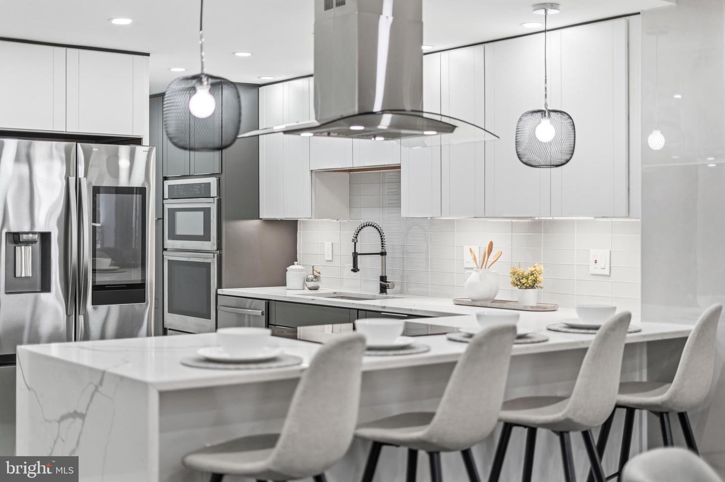 6101 EDSALL RD #205, ALEXANDRIA, Virginia 22304, 2 Bedrooms Bedrooms, ,2 BathroomsBathrooms,Residential,For sale,6101 EDSALL RD #205,VAAX2053656 MLS # VAAX2053656 6101 EDSALL RD #205, ALEXANDRIA, Virginia 22304, 2 Bedrooms Bedrooms, ,2 BathroomsBathrooms,Residential,For sale,6101 EDSALL RD #205,VAAX2053656 MLS # VAAX2053656