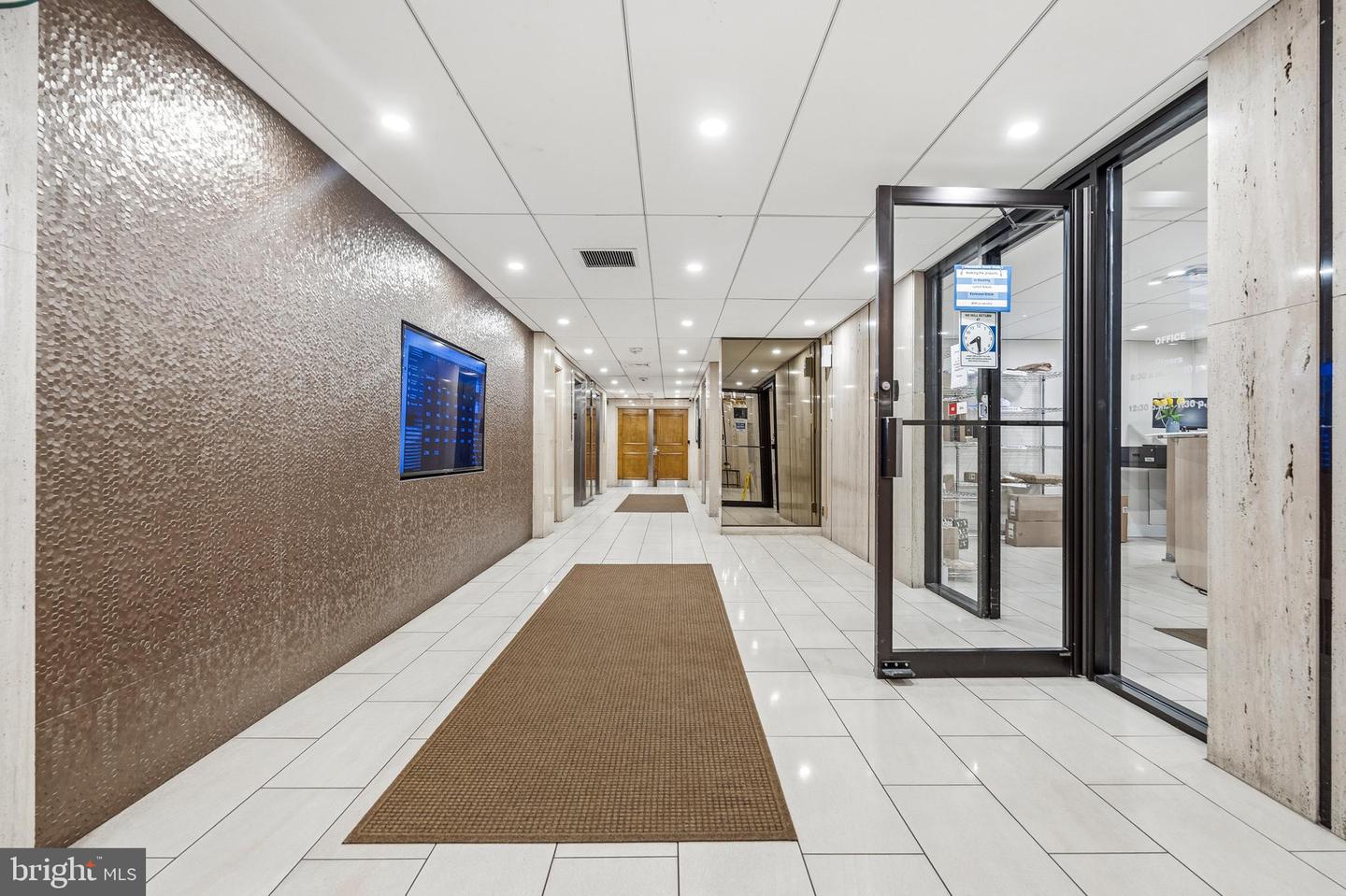 6101 EDSALL RD #205, ALEXANDRIA, Virginia 22304, 2 Bedrooms Bedrooms, ,2 BathroomsBathrooms,Residential,For sale,6101 EDSALL RD #205,VAAX2053656 MLS # VAAX2053656 6101 EDSALL RD #205, ALEXANDRIA, Virginia 22304, 2 Bedrooms Bedrooms, ,2 BathroomsBathrooms,Residential,For sale,6101 EDSALL RD #205,VAAX2053656 MLS # VAAX2053656